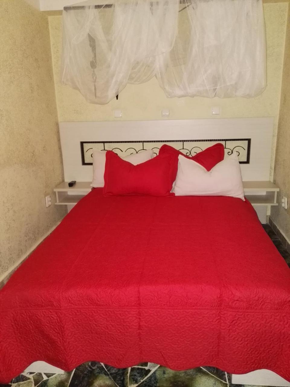 Pensiunea Italiana Braşov Esterno foto